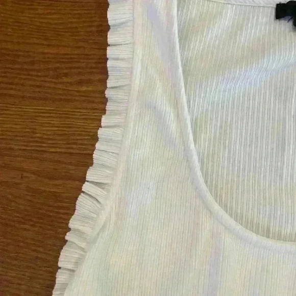 J Crew ribbed Ruffle Tank Top Fitted Stretch Feminine Style L9582 size Large - Picture 6 of 11